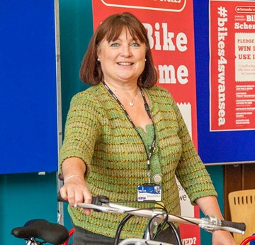 A photo of Jayne Cornelius with a Santander bike