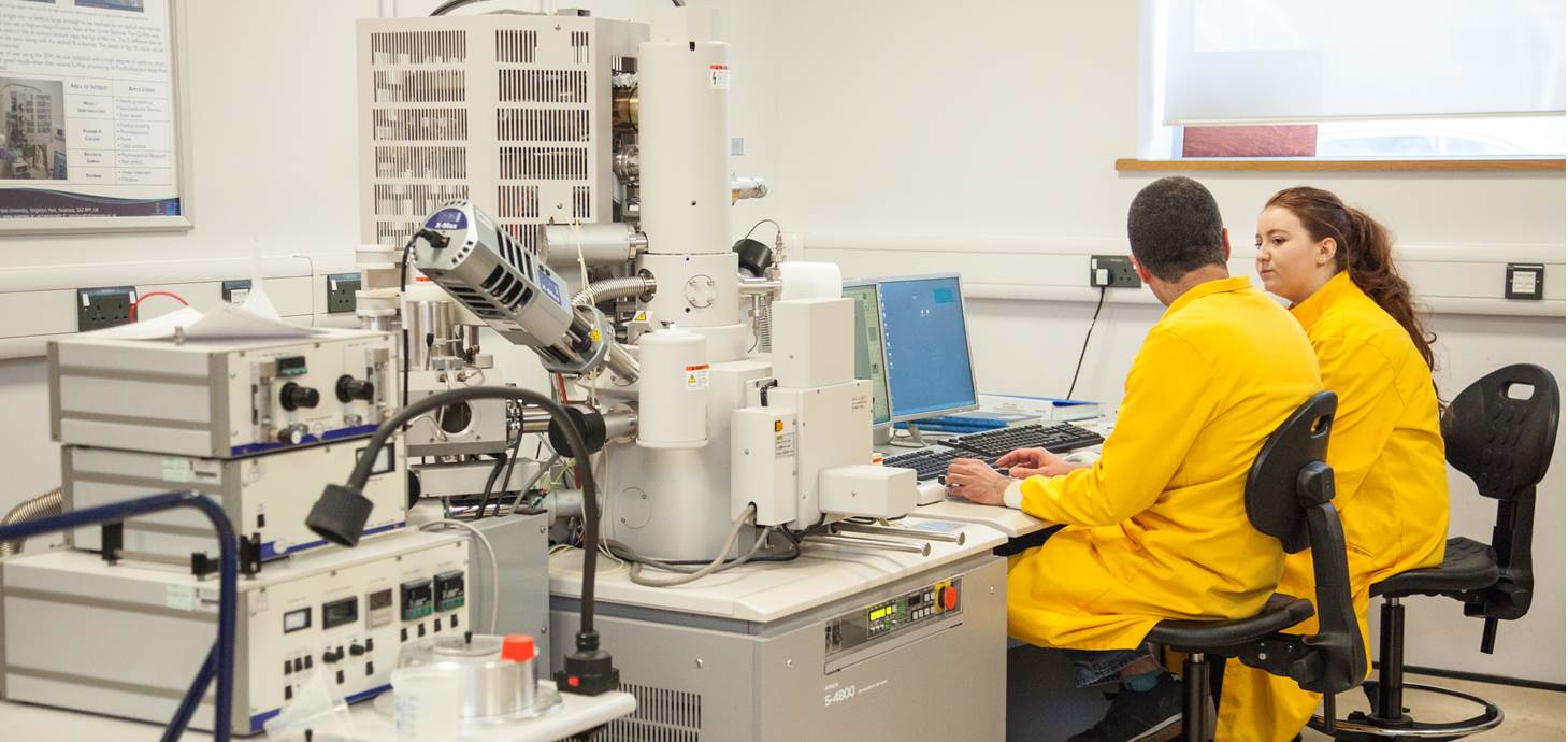 Scientists from the Research Biology and Reproductive Biology Group carry out uterine cancer cell analysis at Swansea University’s Centre for Nanohealth. 