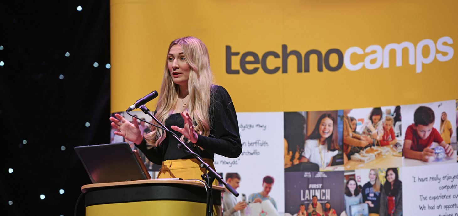 Technocamps alumnus and Swansea University Senior Lecturer in Computer Science presenting at Swansea Arena. 