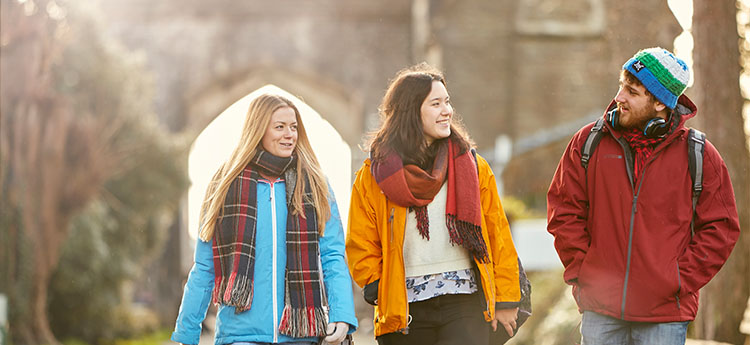 Students walling through campus