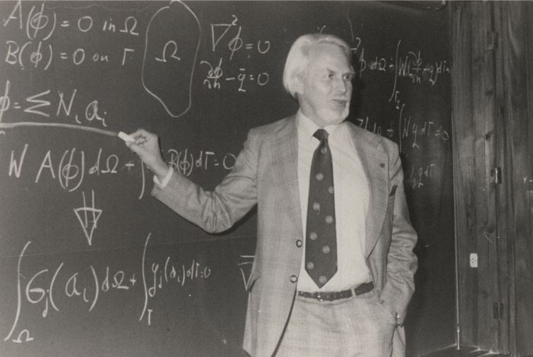 Zienkiewicz at the Black Board 